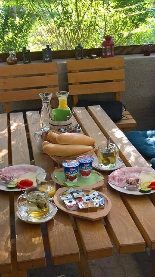 Penzion U Kostela Mlaka Екстер'єр фото